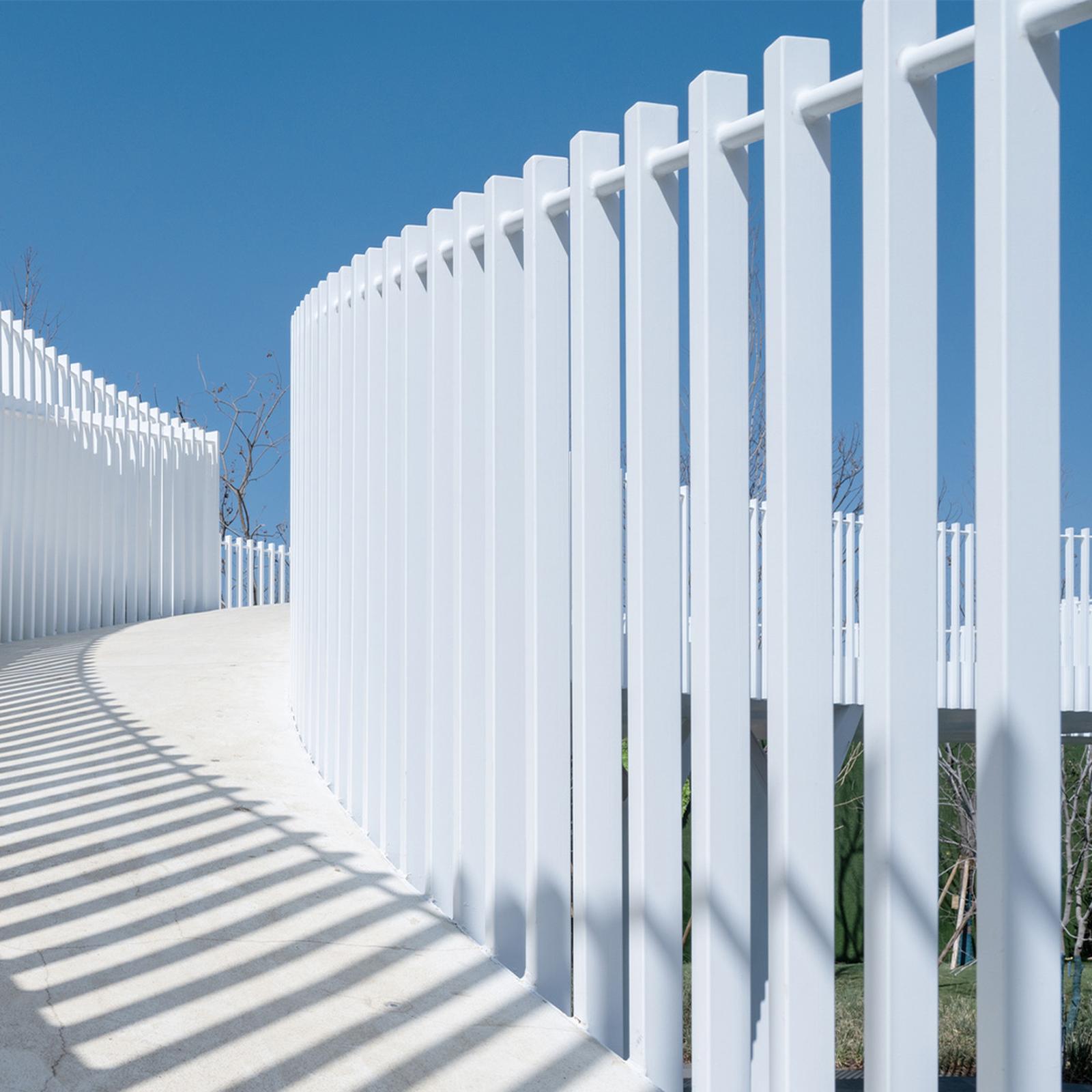 Modele de garduri in balcon