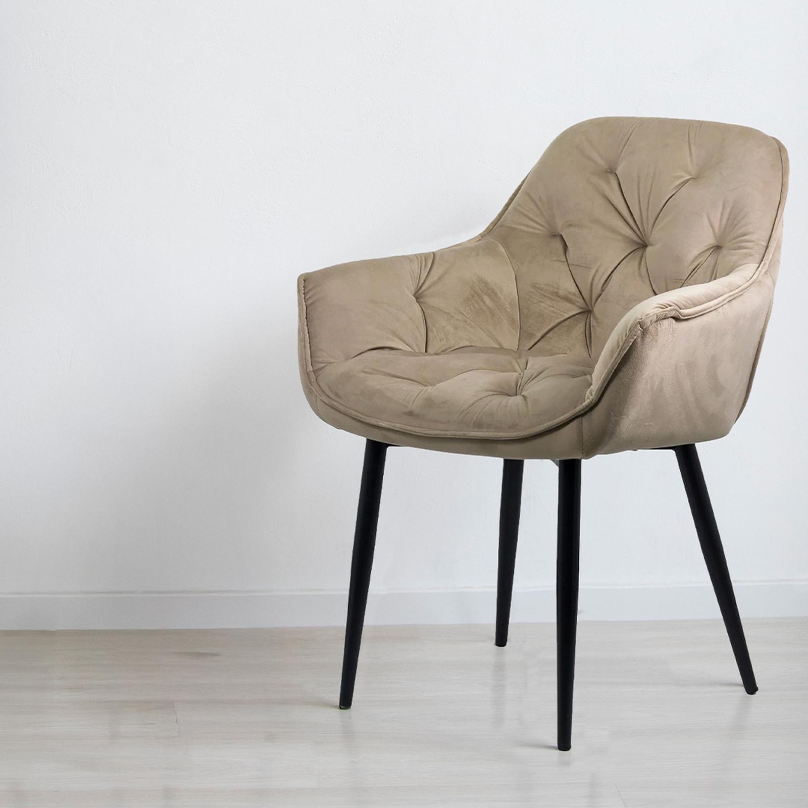 Modele de scaune in living