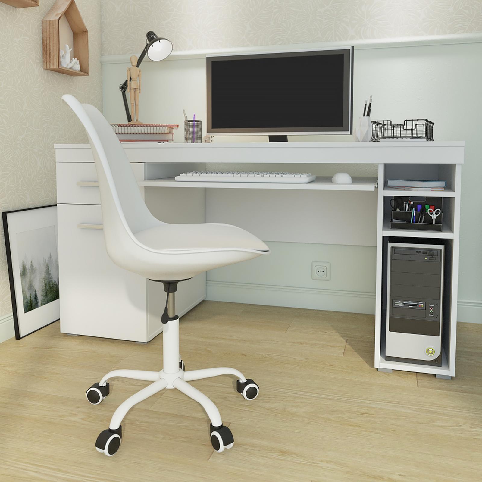 Zona de studiu și colțul de relaxare în camera copilului_3