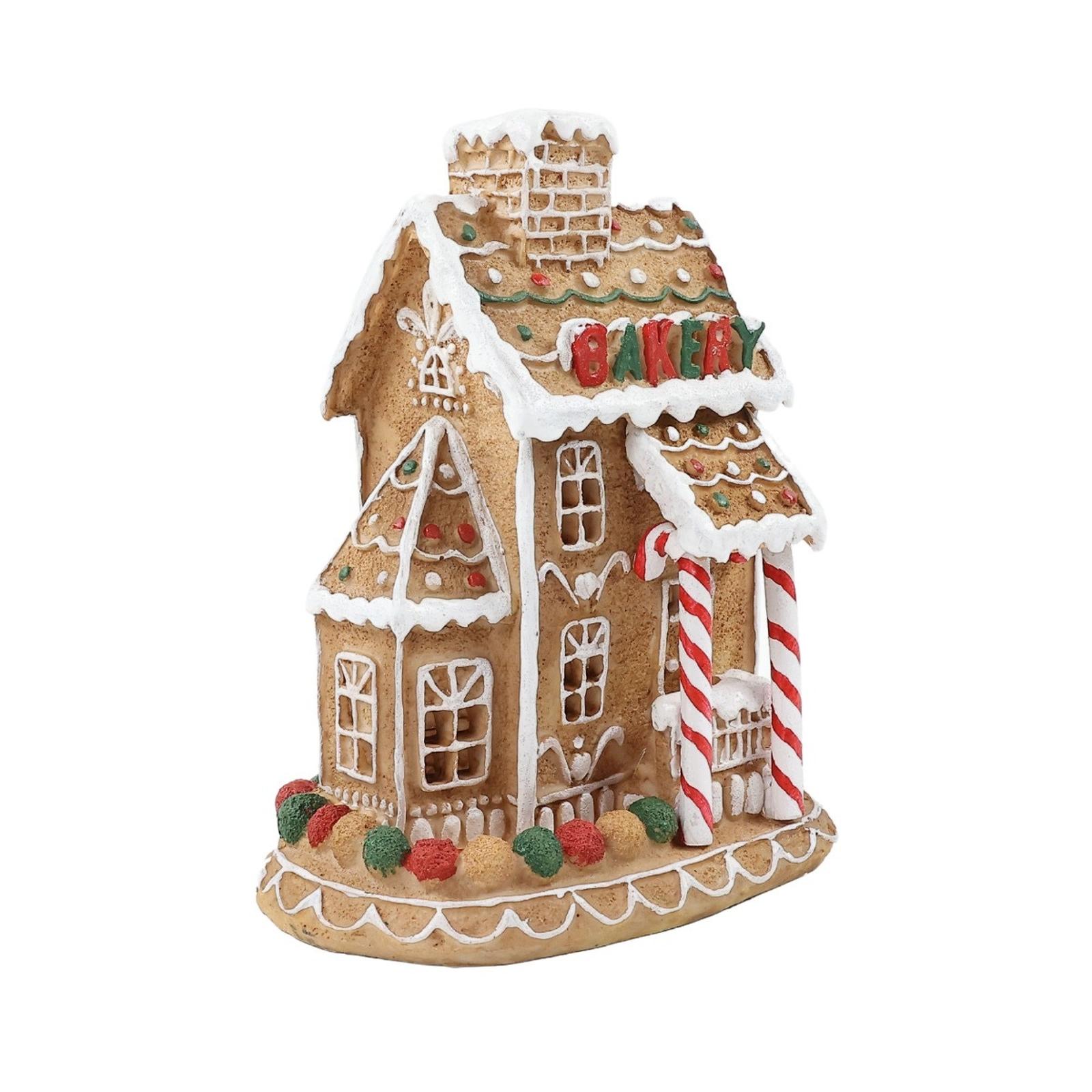 Decoratiune Craciun, tip casuta turta dulce, rasina poliesterica, maro + alb, 20 x 15.5 x 25 cm, AK03X24130 Decoratiune Craciun, tip casuta turta dulce, rasina poliesterica, maro + alb, 20 x 15.5 x 25 cm, AK03X24130