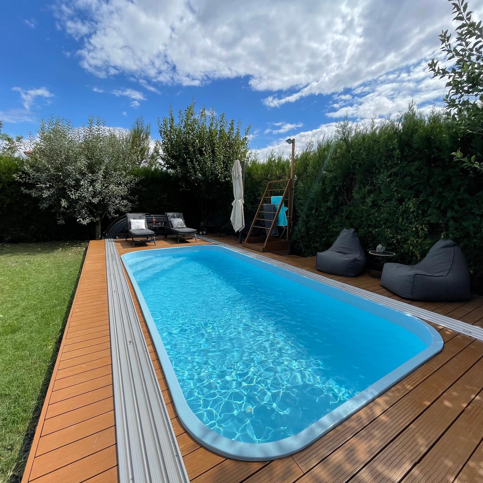 Piscina ingropata Venice clasic, armata cu fibra de sticla,  6 x 2.7 x 1.2 m + sistem complet de accesorii + camin tehnic